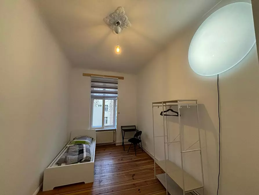 Immagine 1 di Camera condivisa in affitto  in Cornelius-Fredericks-Straße a Berlin