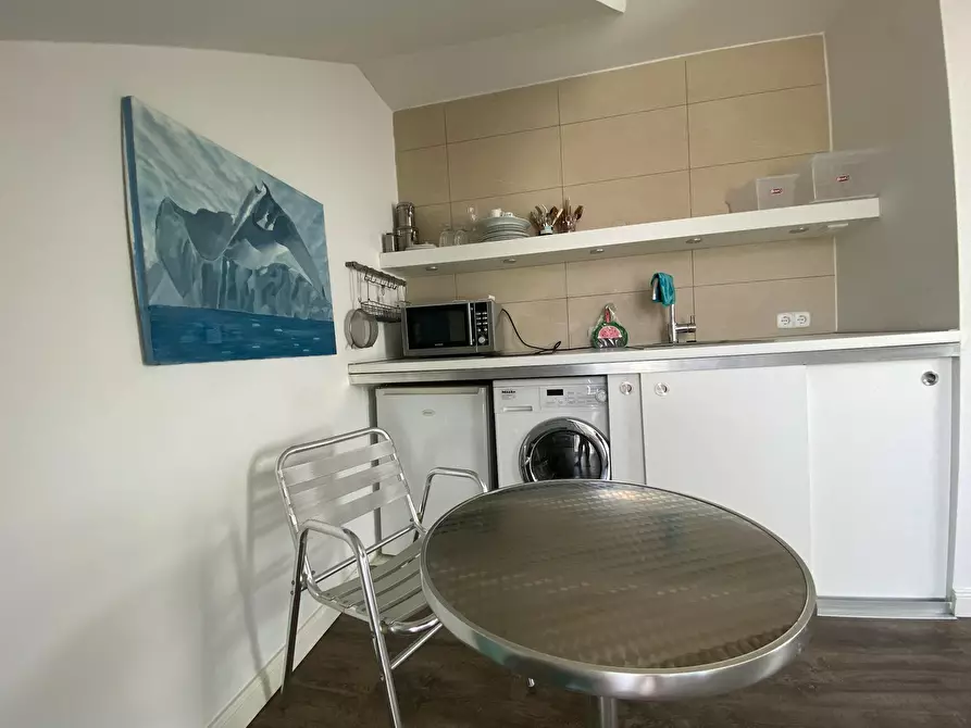 Immagine 8 di Appartamento in affitto  in Benzenbergstraße a Düsseldorf