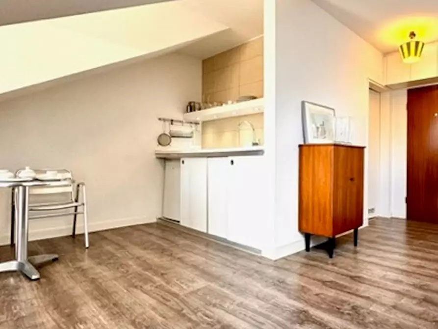 Immagine 7 di Appartamento in affitto  in Benzenbergstraße a Düsseldorf