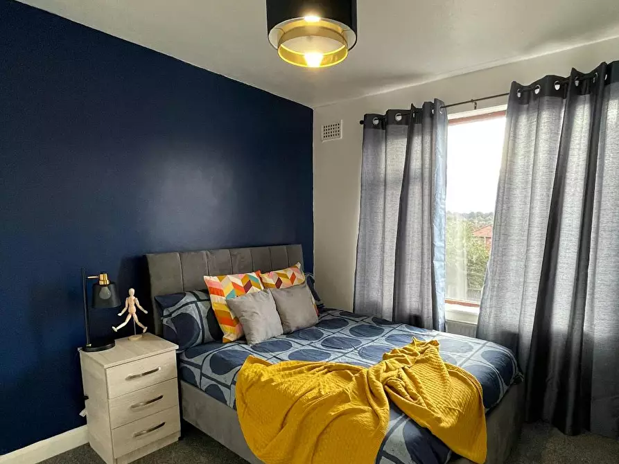 Immagine 3 di Camera in affitto  in Wren Street a 