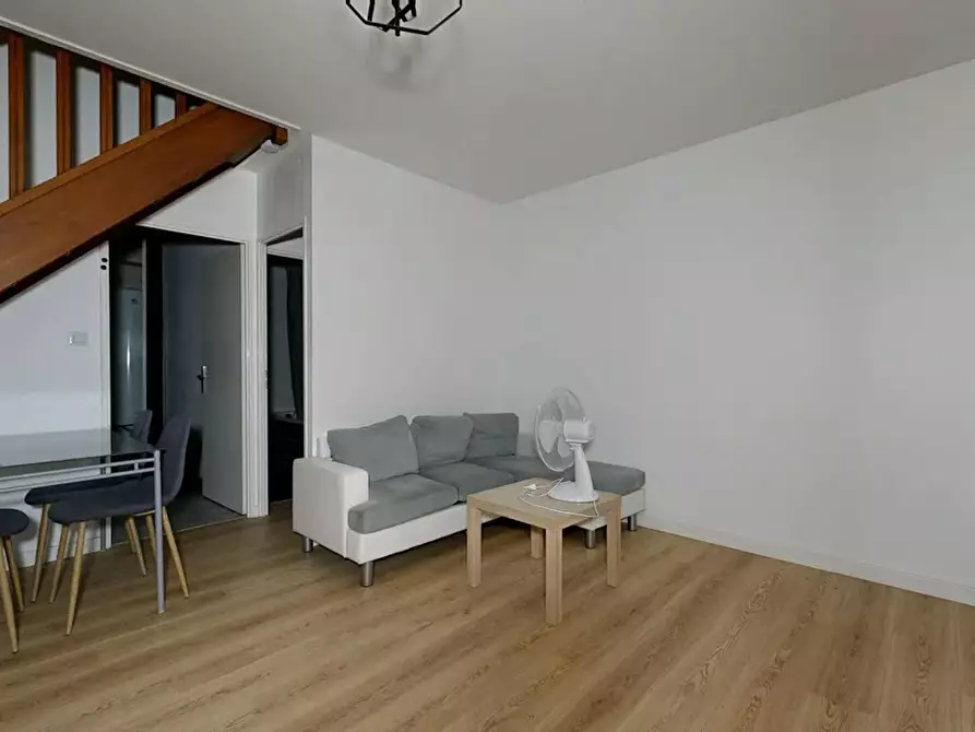 Immagine 5 di Appartamento in affitto  in Rue Jean-Baptiste Carpeaux a Dijon