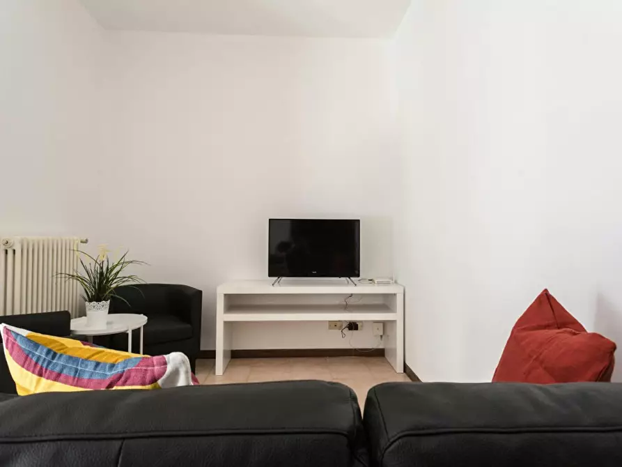 Immagine 7 di Camera in affitto  in Via Comune Antico a Milano