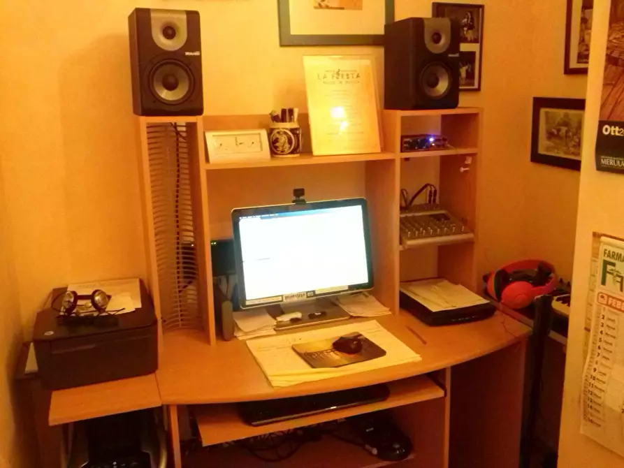 Immagine 4 di Camera condivisa in affitto  in Via Ivrea a Chivasso