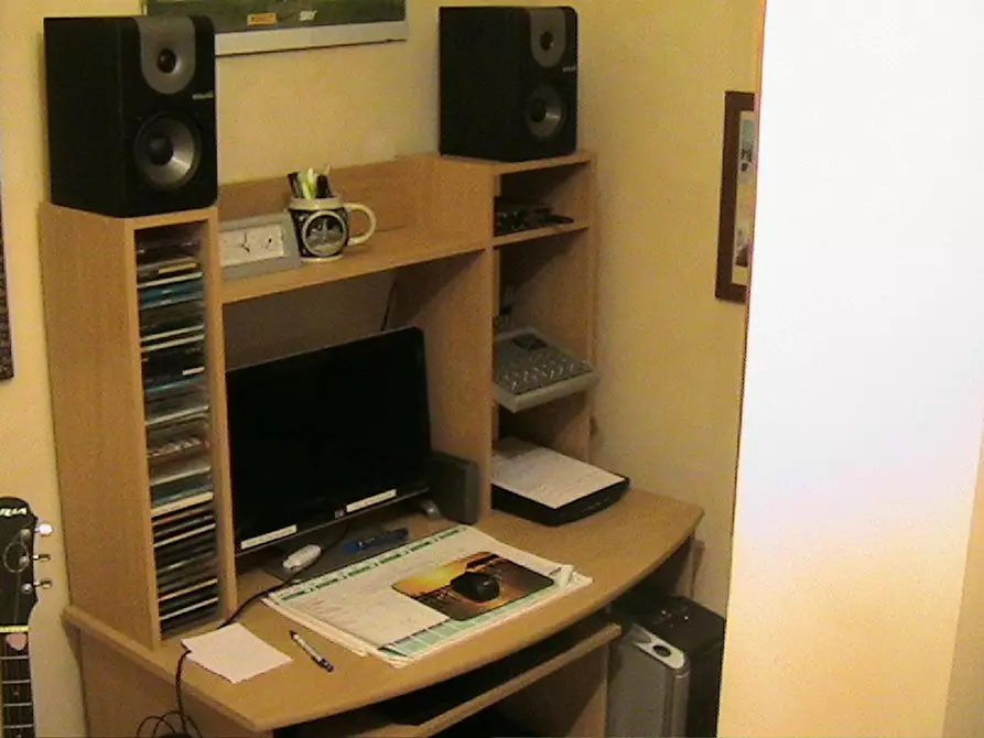 Immagine 9 di Camera condivisa in affitto  in Via Ivrea a Chivasso