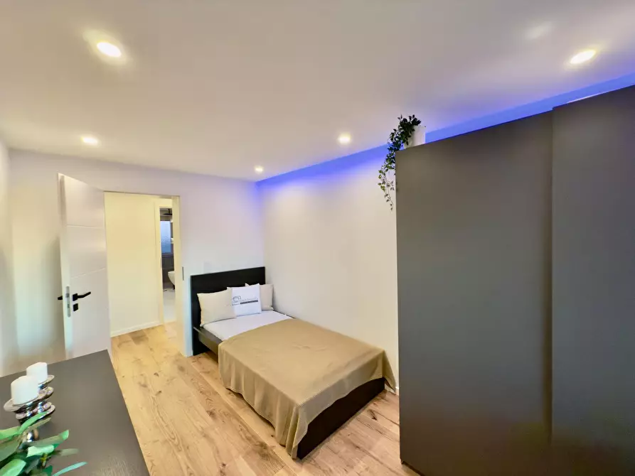 Immagine 3 di Camera in affitto  in Eberwurzstraße a München