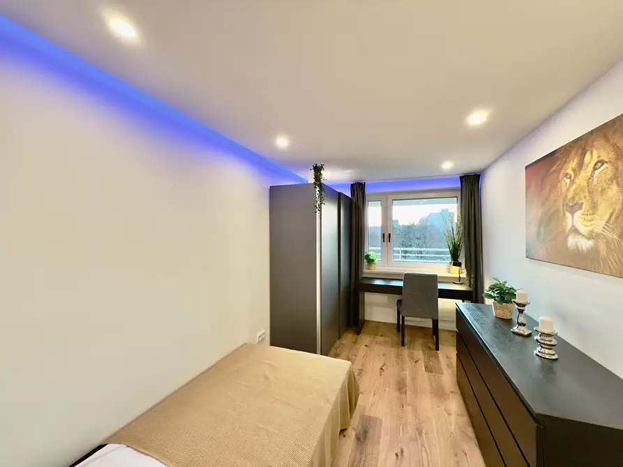 Immagine 2 di Camera in affitto  in Eberwurzstraße a München