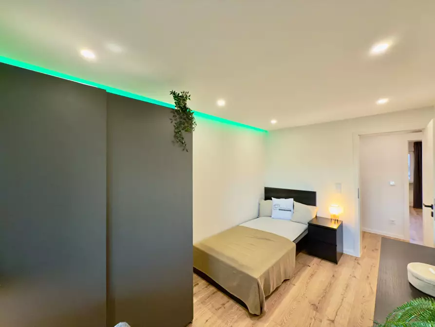 Immagine 3 di Camera in affitto  in Eberwurzstraße a München