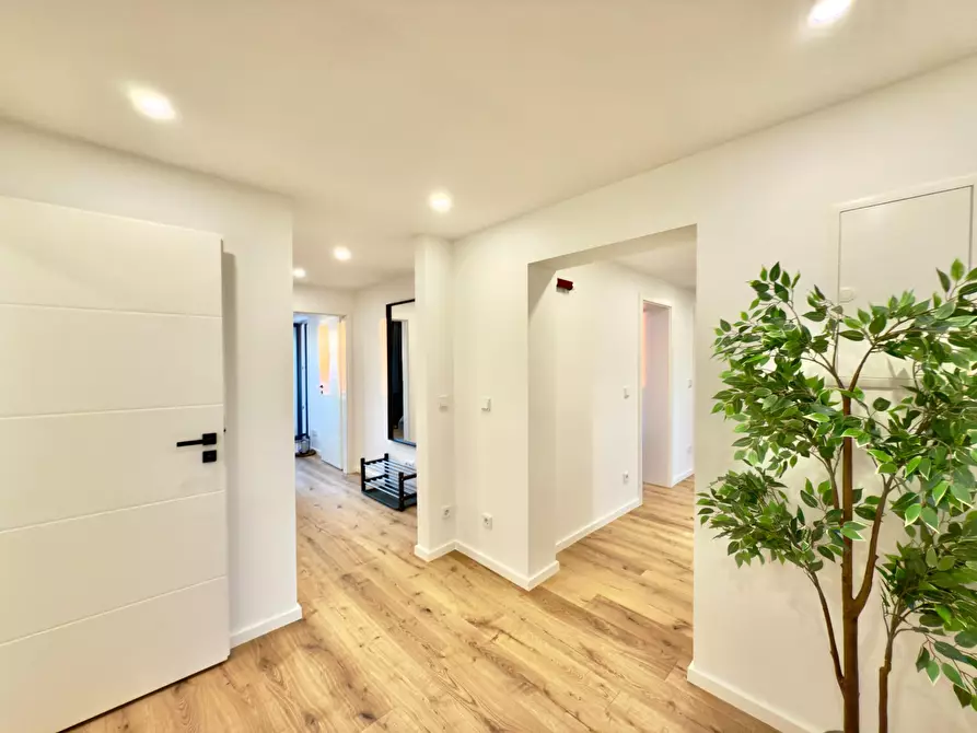 Immagine 5 di Camera in affitto  in Eberwurzstraße a München