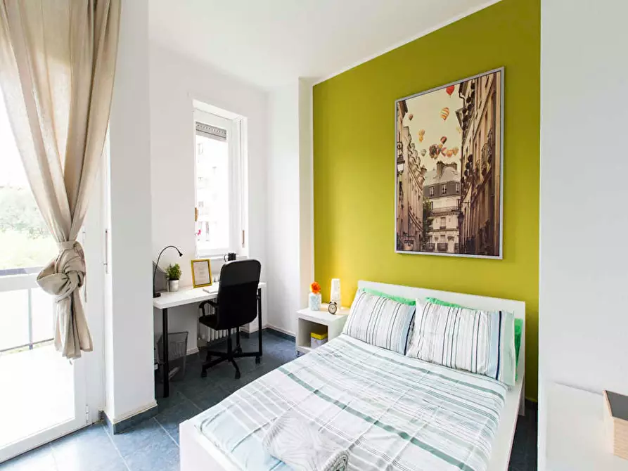 Immagine 2 di Camera in affitto  in Via dei Mandorli a Buccinasco