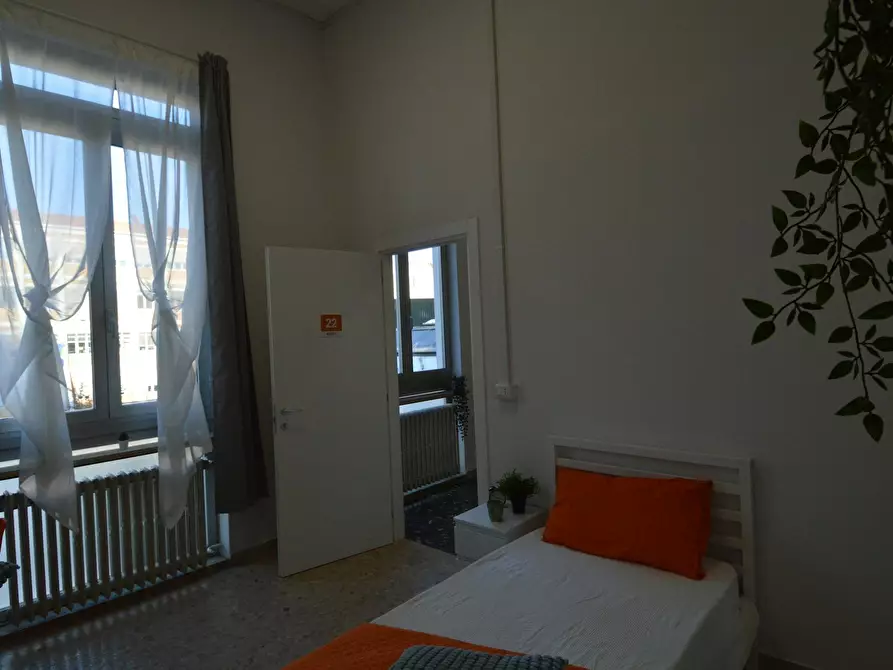 Immagine 6 di Camera in affitto  in Vicolo Franco Villa a Reggio Nell'emilia