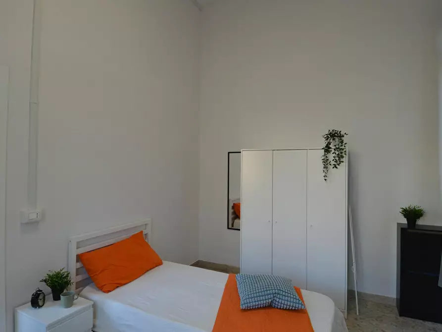 Immagine 7 di Camera in affitto  in Vicolo Franco Villa a Reggio Nell'emilia