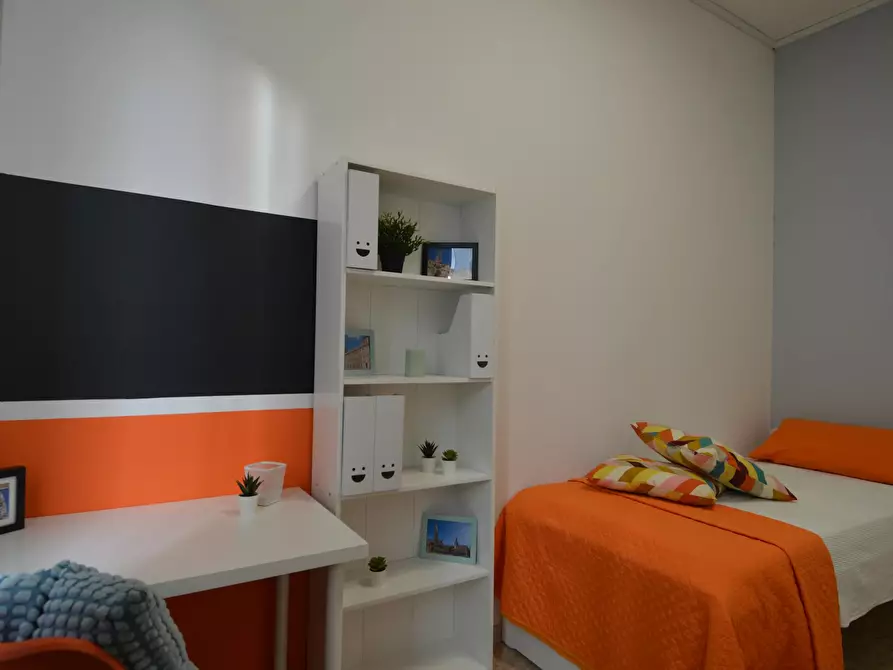 Immagine 4 di Camera in affitto  in Vicolo Franco Villa a Reggio Nell'emilia