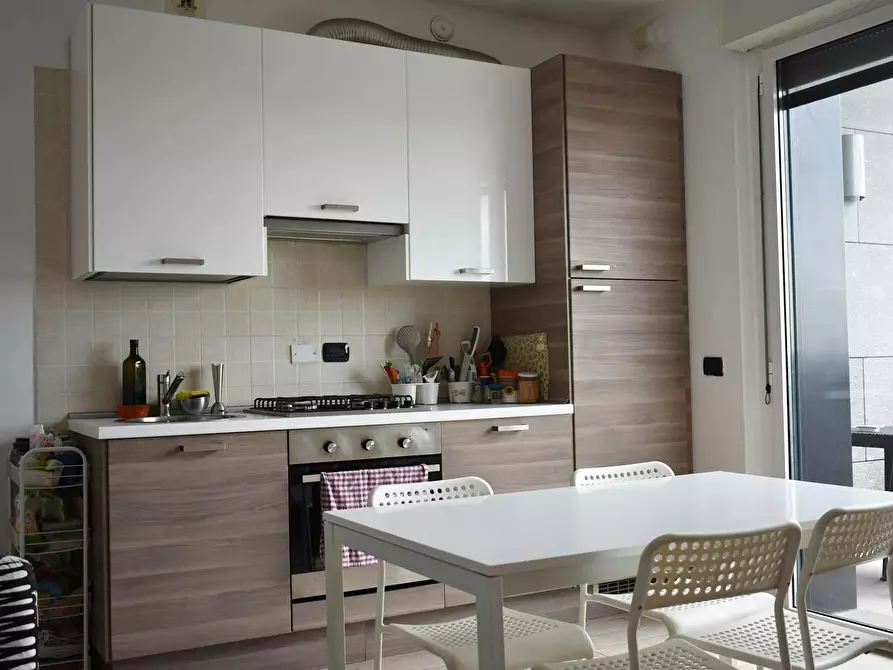 Immagine 4 di Camera condivisa in affitto  in Viale dell'Innovazione a Milano