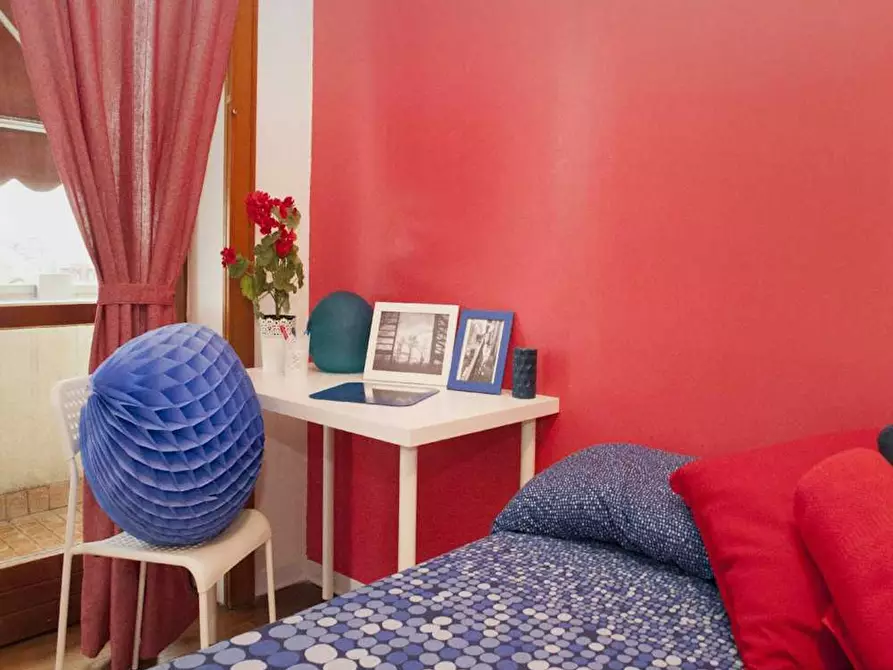 Immagine 5 di Camera in affitto  in Via Andrea Costa a Milano