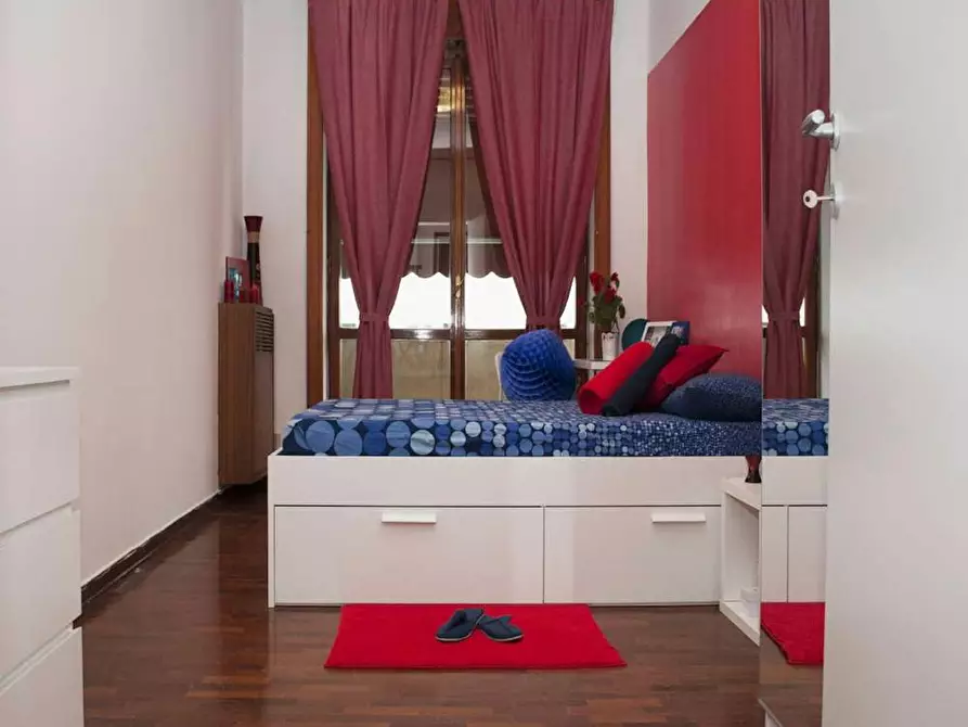 Immagine 2 di Camera in affitto  in Via Andrea Costa a Milano