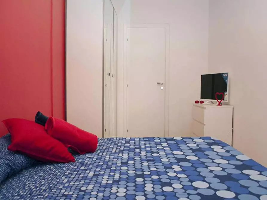 Immagine 3 di Camera in affitto  in Via Andrea Costa a Milano