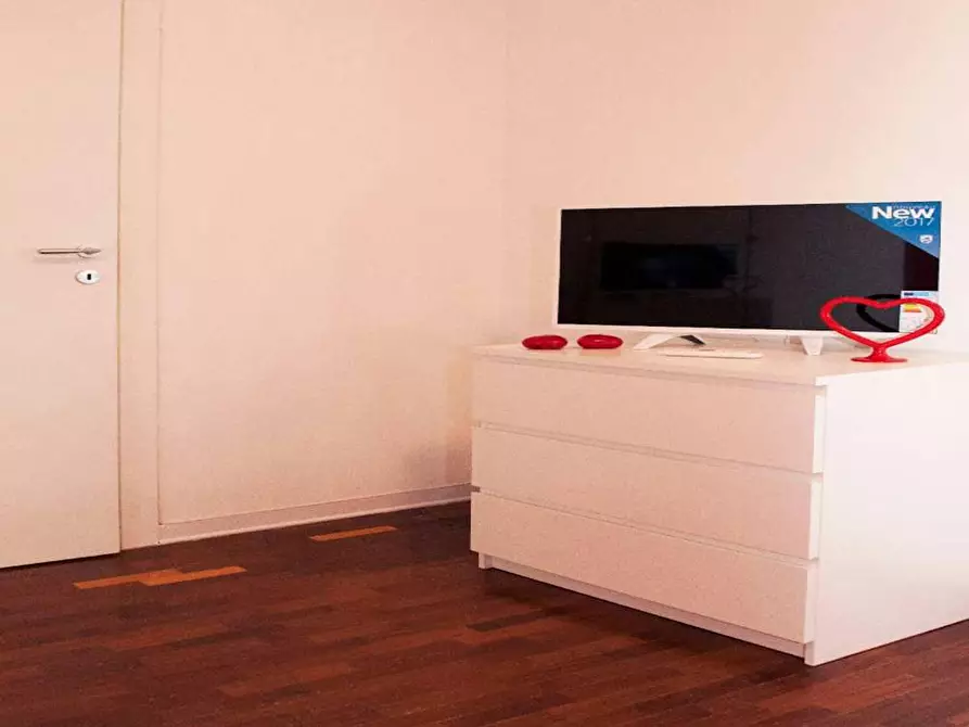 Immagine 7 di Camera in affitto  in Via Andrea Costa a Milano