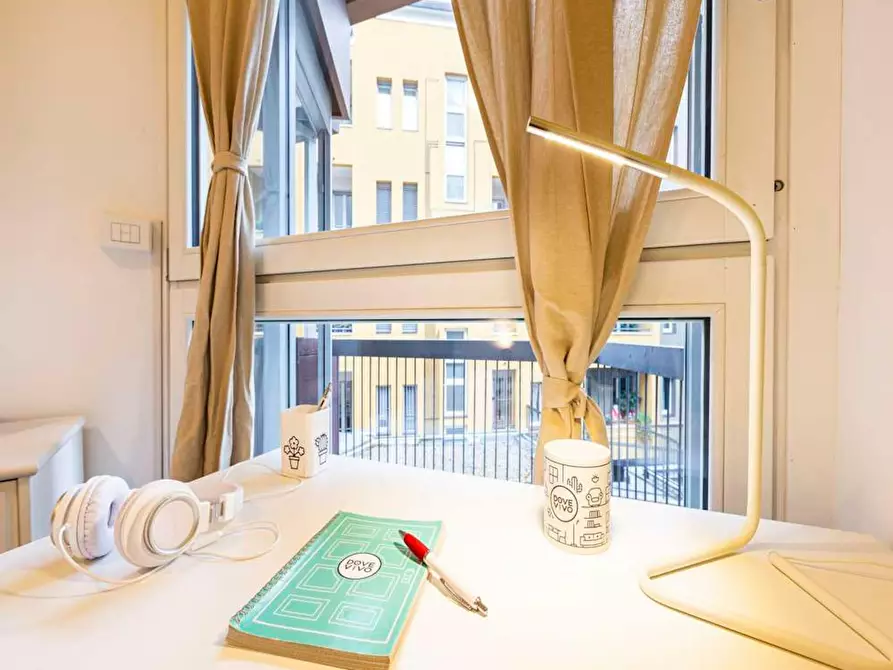 Immagine 5 di Camera in affitto  in Corso Vercelli a Milano