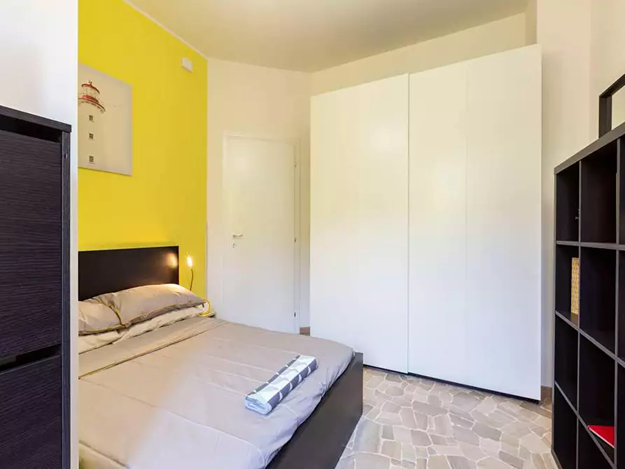Immagine 4 di Camera in affitto  in Via Lorenteggio a Milano
