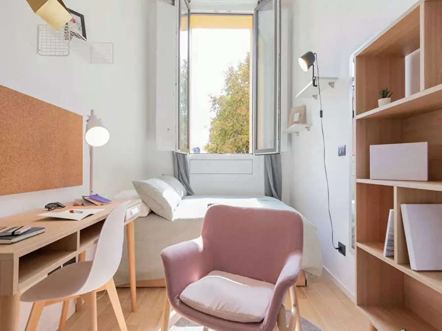 Immagine 2 di Camera in affitto  in Via Padova a Torino