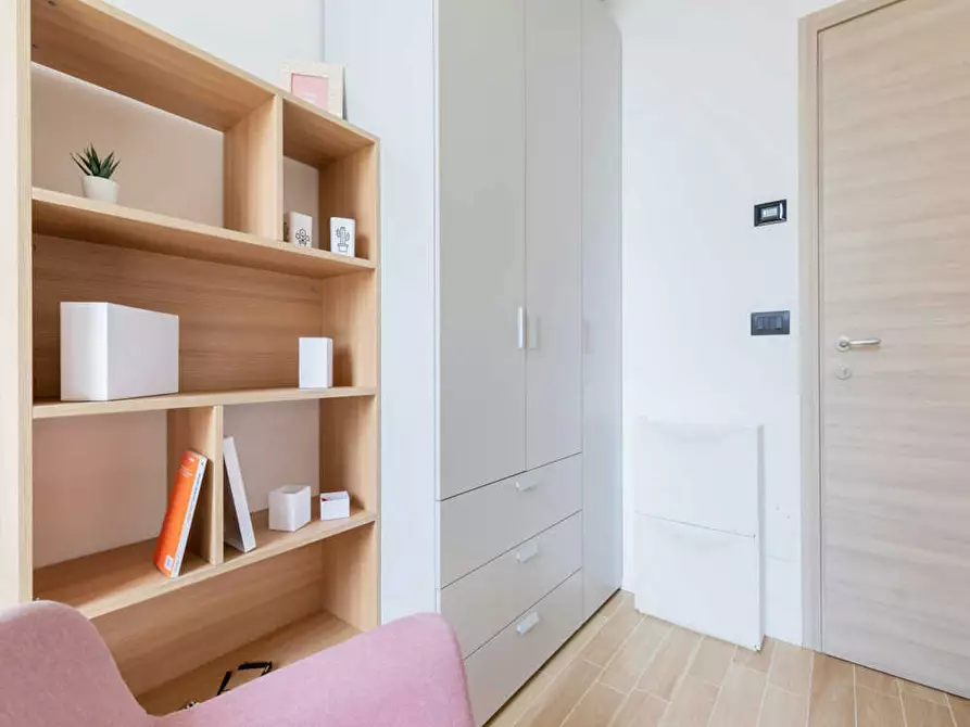 Immagine 4 di Camera in affitto  in Via Padova a Torino