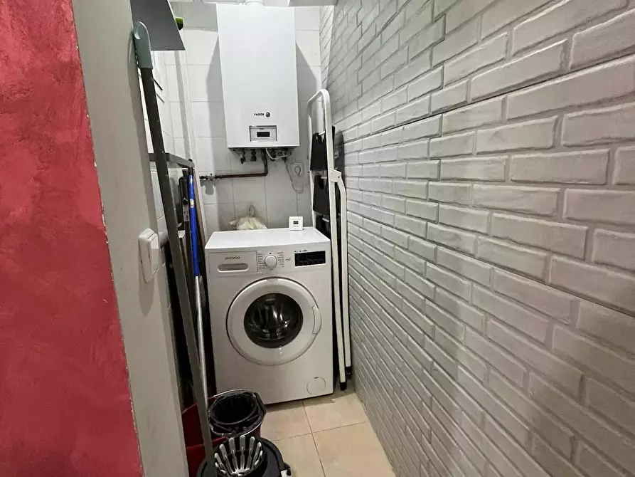 Immagine 3 di Camera in affitto  in Calle de Santa Isabel a Madrid
