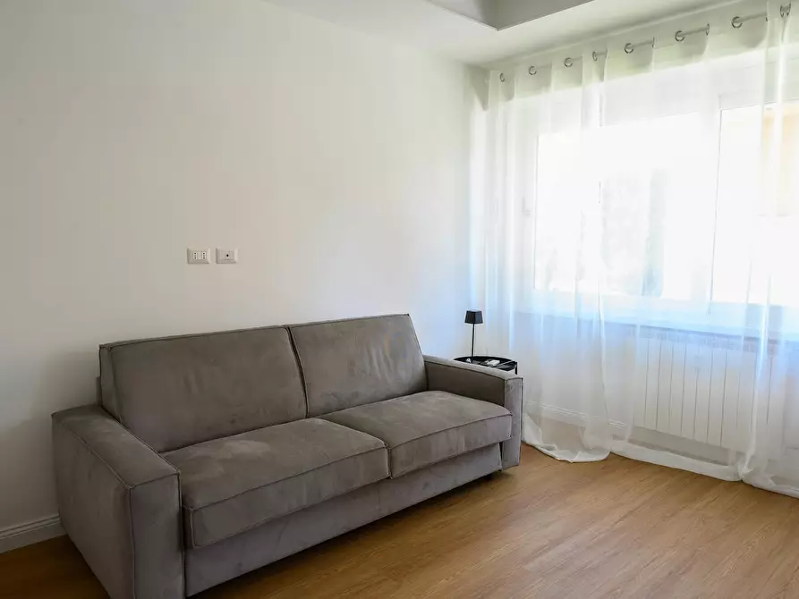 Immagine 10 di Appartamento in affitto  in Via di Priscilla a Roma