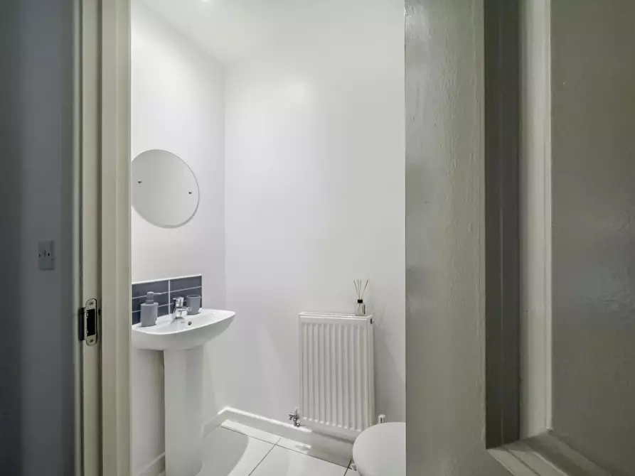 Immagine 6 di Casa indipendente in affitto  in College Row a Ashford