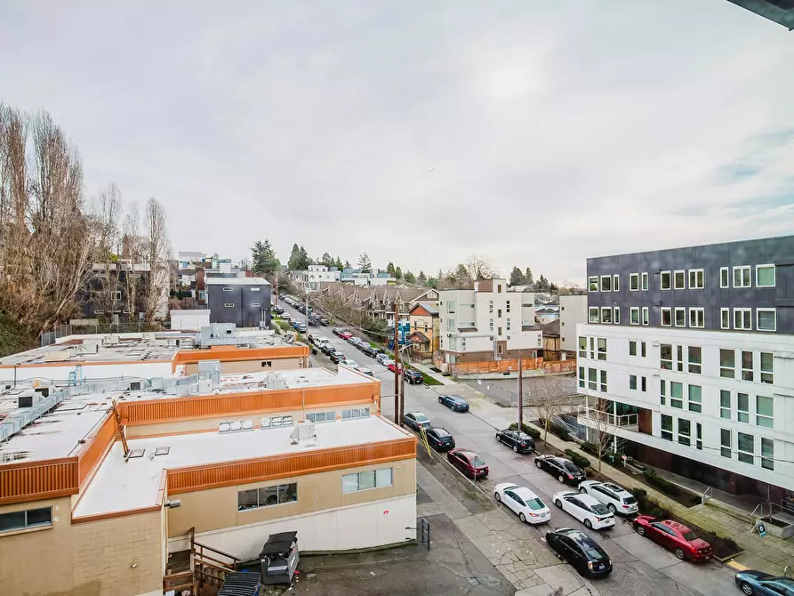 Immagine 5 di Appartamento in affitto  in Rainier Avenue South a Messina