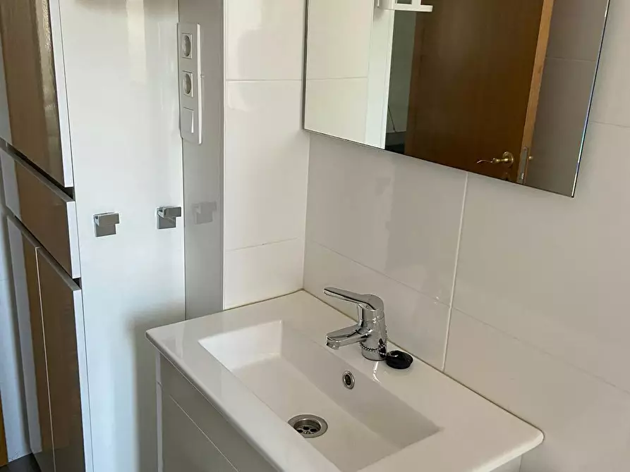 Immagine 5 di Camera in affitto  in Bruno Mauricio Zabala Kalea a La Peña