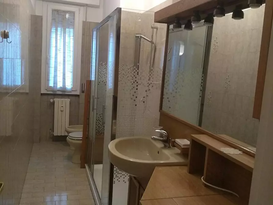 Immagine 9 di Camera in affitto  in Via Monte Popera a Milano