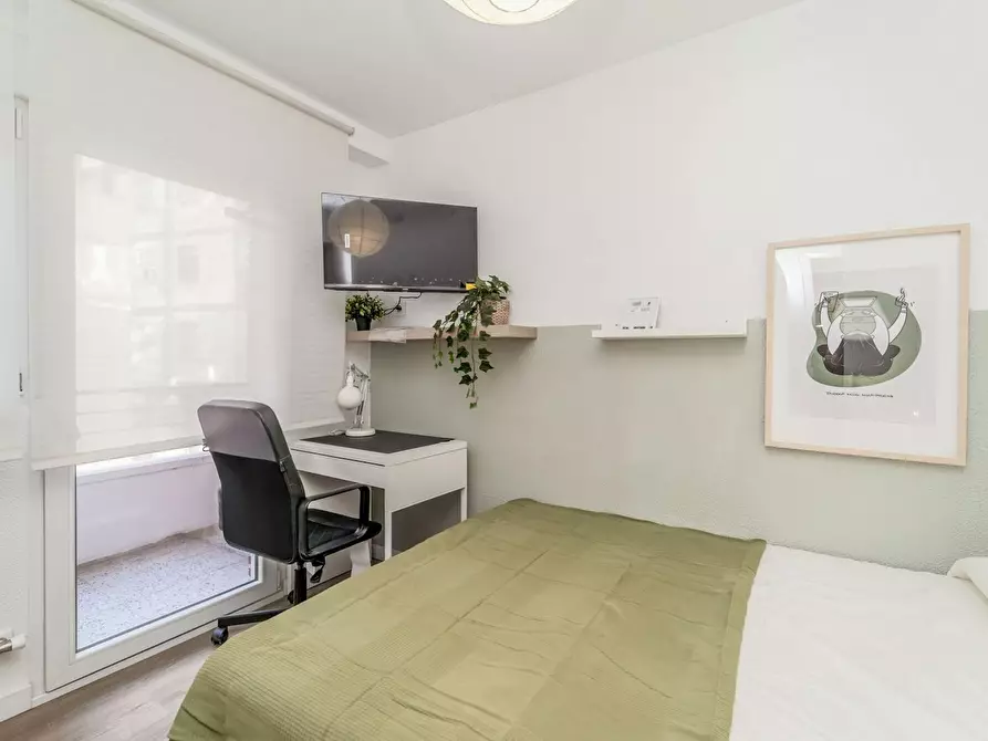 Immagine 1 di Camera in affitto  in Calle Peña de Francia a Valladolid