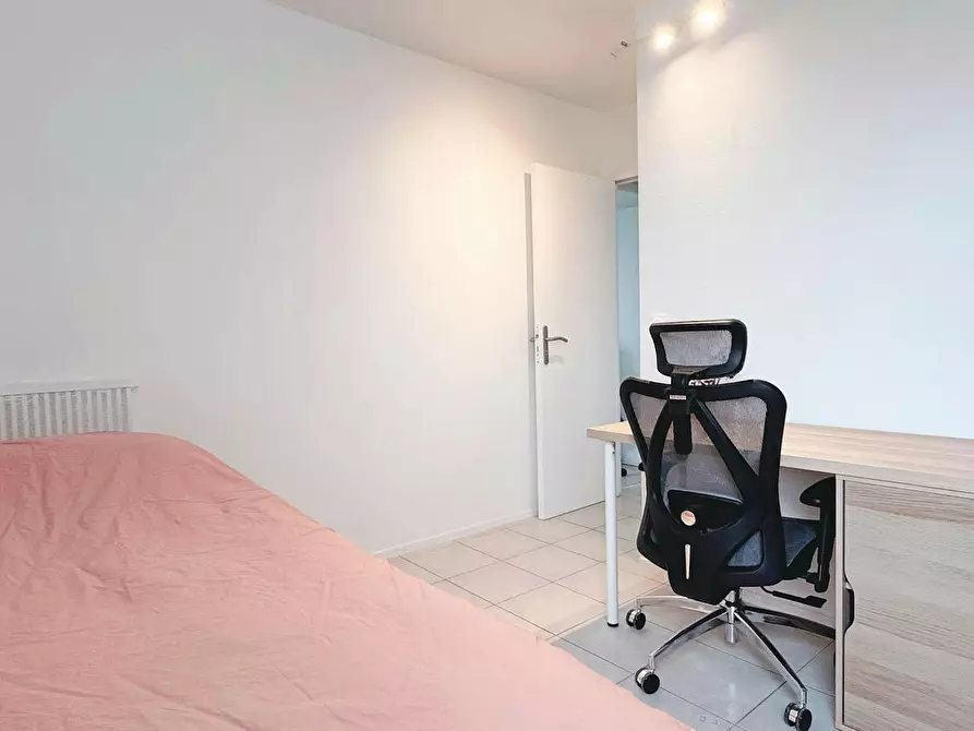 Immagine 3 di Camera in affitto  in Rue d'Alexandrie a Angoulême