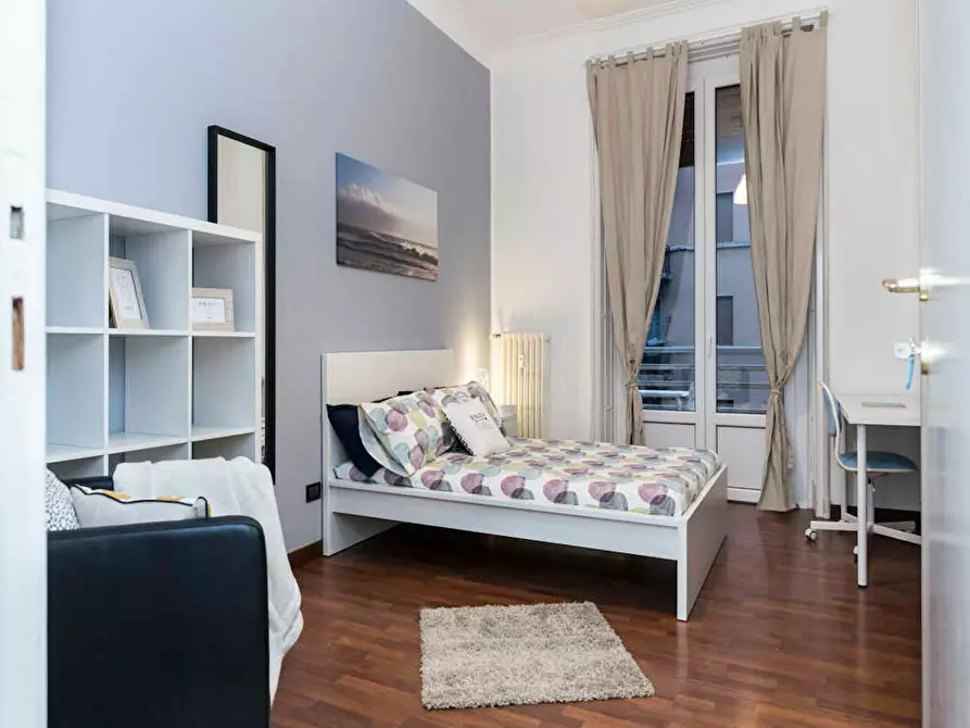 Immagine 2 di Camera in affitto  in Via Giulio Tarra a Milano