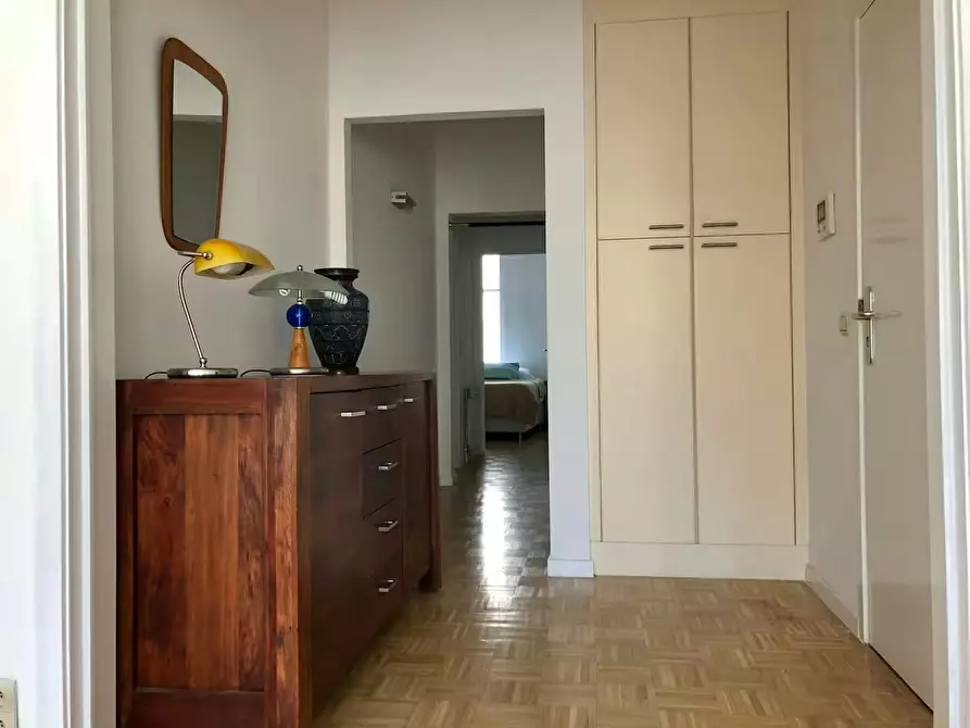 Immagine 4 di Appartamento in affitto  in Rue aux Fleurs a Bruxelles