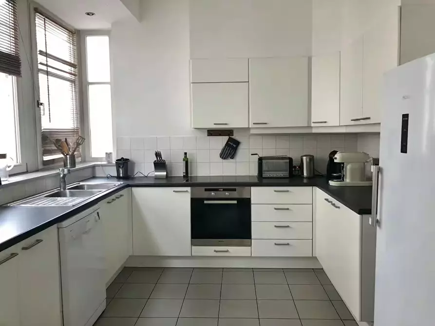 Immagine 5 di Appartamento in affitto  in Rue aux Fleurs a Bruxelles