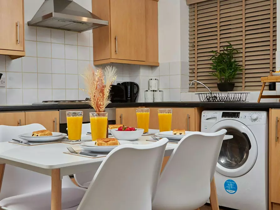 Immagine 6 di Appartamento in affitto  in Saint Michael's Lane a 