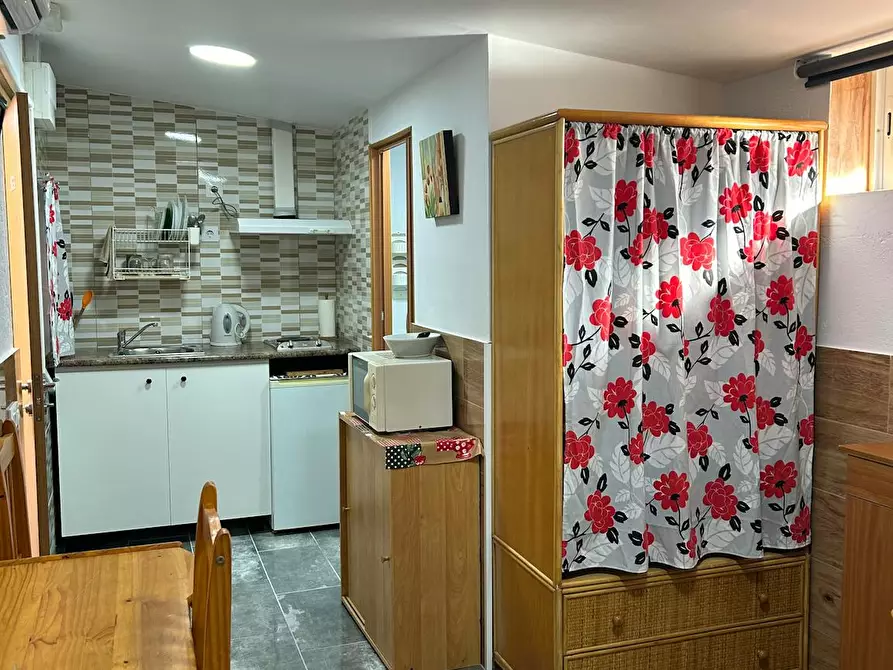 Immagine 1 di Appartamento in affitto  in Travessera de Collblanc a Hospitalet De Llobregat, L'