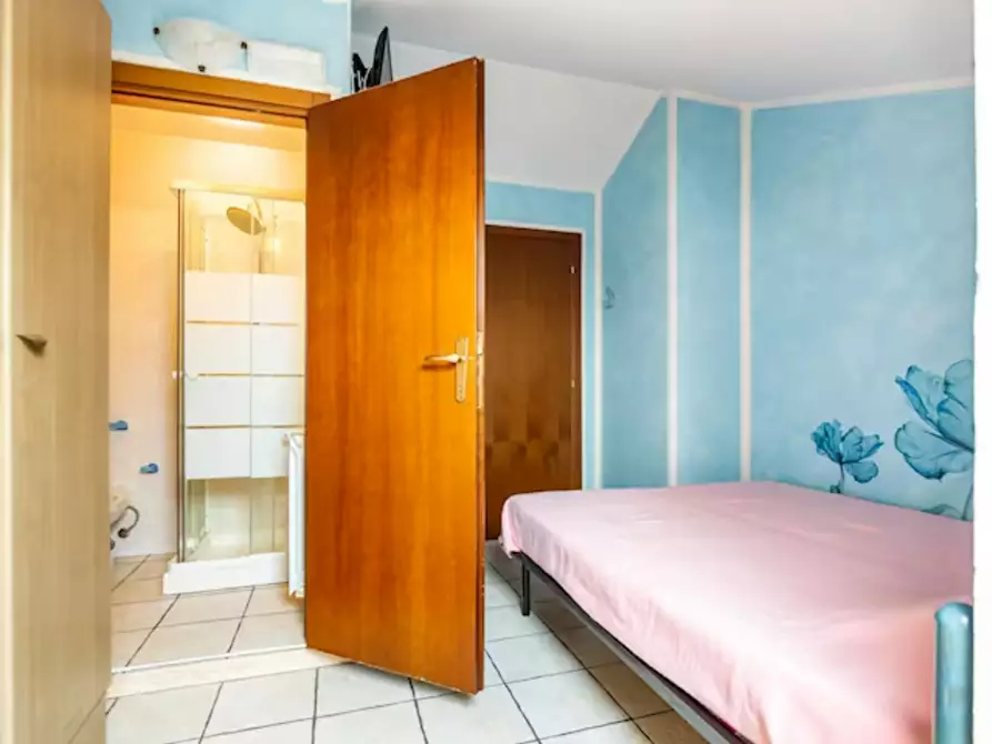 Immagine 8 di Camera in affitto  in Via Gian Carlo Clerici a Sesto San Giovanni