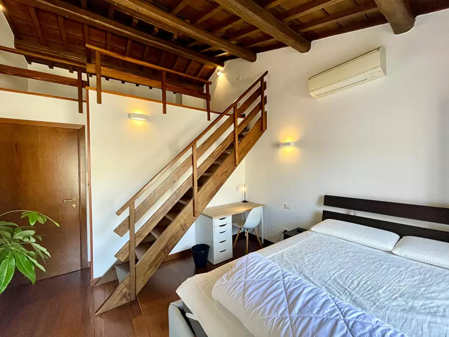 Immagine 5 di Camera in affitto  in Via del Santo a Padova