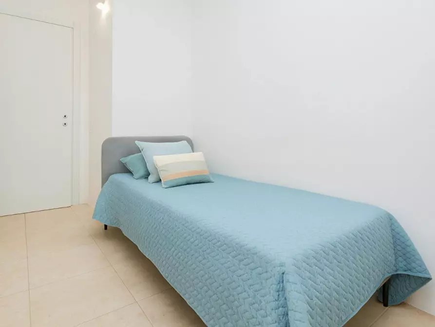 Immagine 2 di Camera in affitto  in Via Jan Palach a Milano