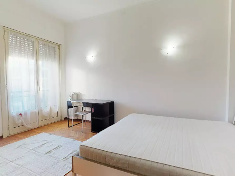 Immagine 2 di Camera in affitto  in Via della Moscova a Milano