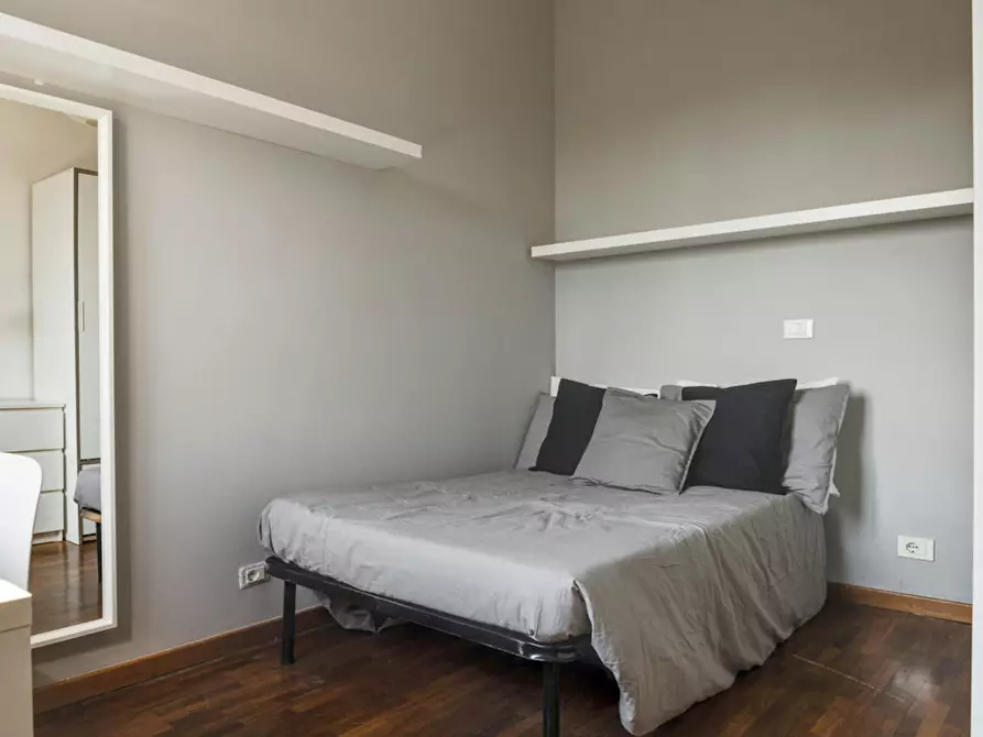 Immagine 1 di Camera in affitto  in Piazza Umanitaria a Milano