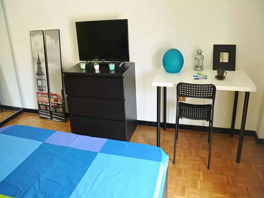 Immagine 6 di Camera in affitto  in Via Carlo Pisacane a Milano