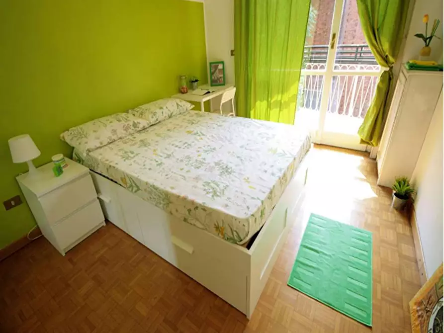 Immagine 1 di Camera in affitto  in Via Carlo Pisacane a Milano