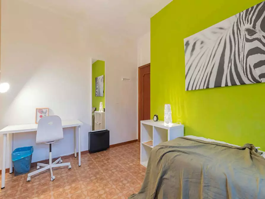 Immagine 4 di Camera in affitto  in Via San Donato a Bologna