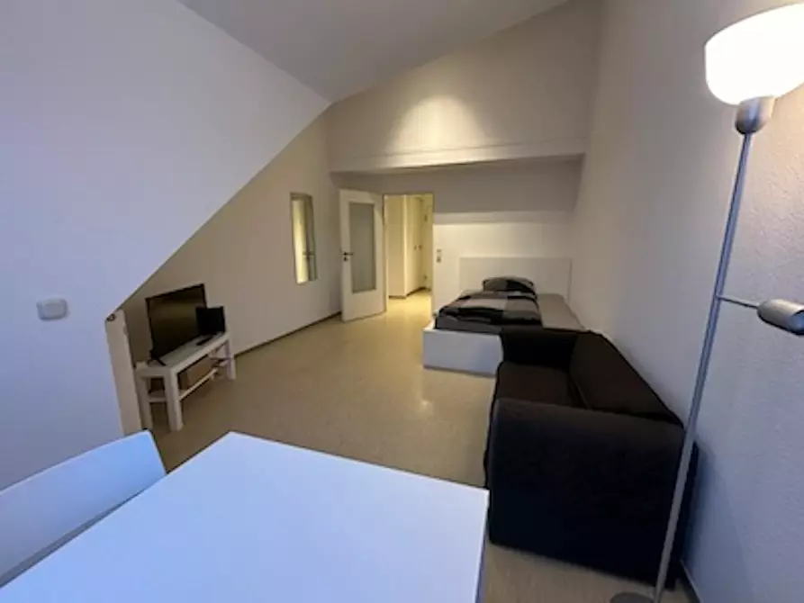Immagine 2 di Appartamento in affitto  in Blumenberger Straße a Magdeburg
