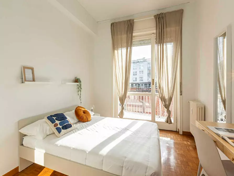 Immagine 1 di Camera in affitto  in Via Carlo Pisacane a Milano