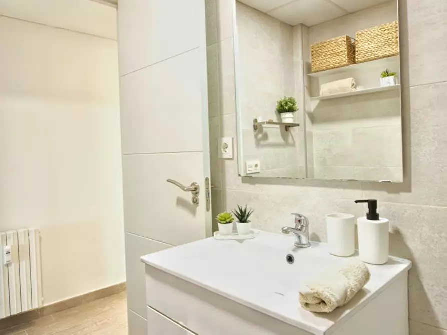 Immagine 6 di Camera in affitto  in Calle de Jorge Cocci a Zaragoza