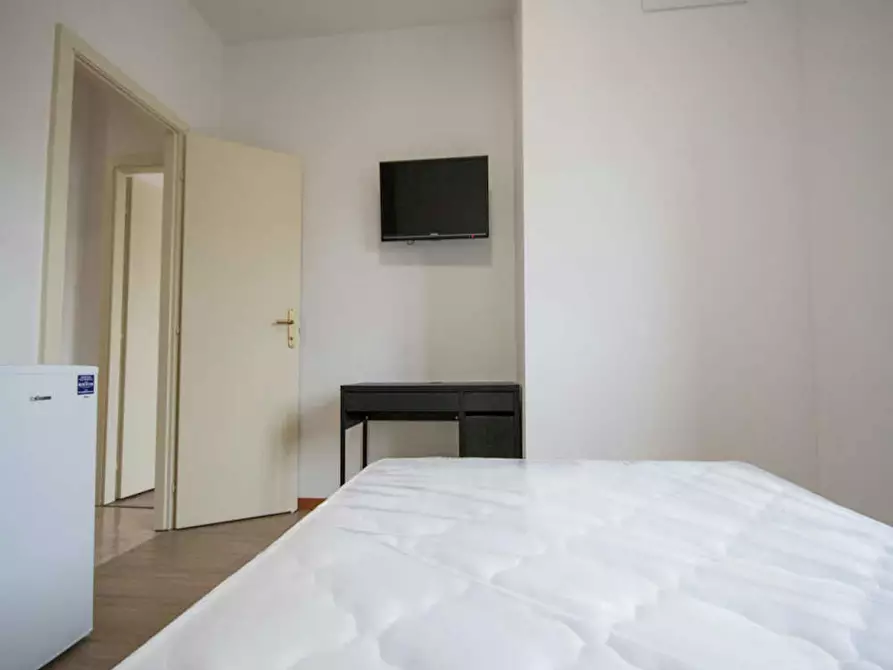 Immagine 6 di Camera in affitto  in Via Adeodato Ressi a Milano